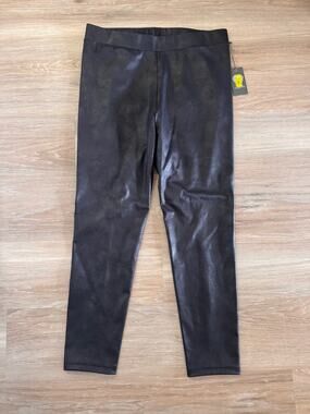 Vince Camuto | NWT Size L Cracked Leather Look High Waist Leggings w/ Back Seam